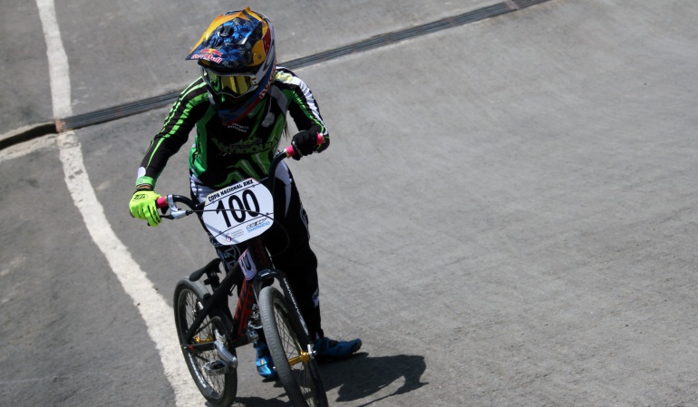 Mariana Pajón Válida de BMX en Manchester, Inglaterra: Colombianos se preparan para la segunda válida de la Copa Mundo de BMX