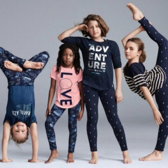 ¿Racismo de GAP?: ¿Le parece racista esta foto publicitaria de Gap? ¿Racismo de GAP?: ¿Le parece racista esta foto publicitaria de Gap?