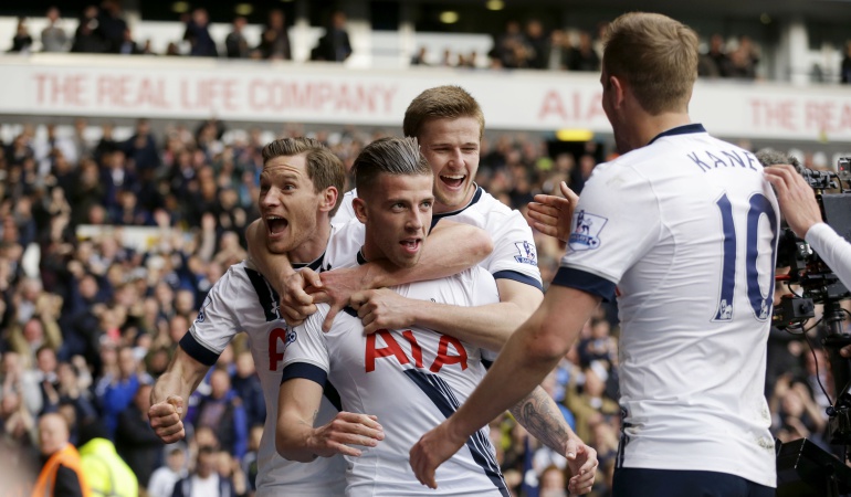 Tottenham renace en seis minutos