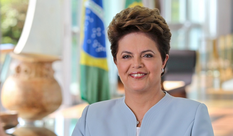 Recomiendan juicio contra Dilam Rousseff: Comisión parlamentaria recomienda juicio contra Dilma Rousseff