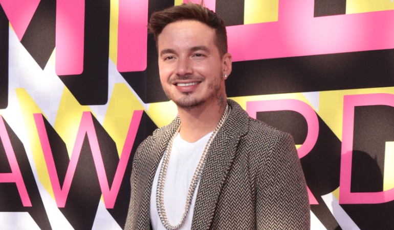 J Balvin es hospitalizado por agotamiento físico: Agotamiento físico lleva a J Balvin al hospital