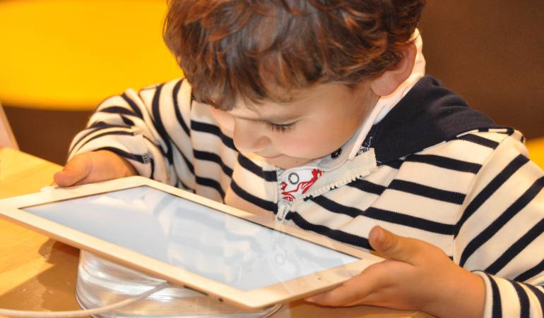 Conozca cuáles son los abusos contra menores de edad en Internet y cómo denunciarlos