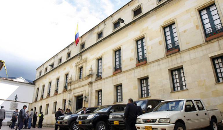 Cancillería activa plan de contingencia para atender Colombianos en Ecuador