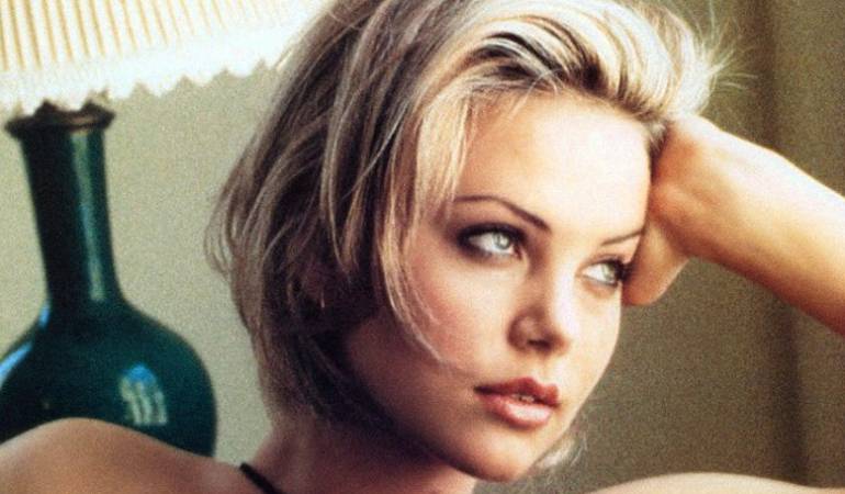 Charlize Theron no pasó por Colombia como lo afirma una entrevista: Charlize Theron negó haber venido a Colombia hace 22 años