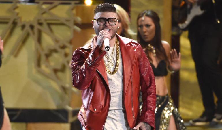 Farruko defiende el reguetón: "El reguetón es un espejo de la sociedad", dice Farruko