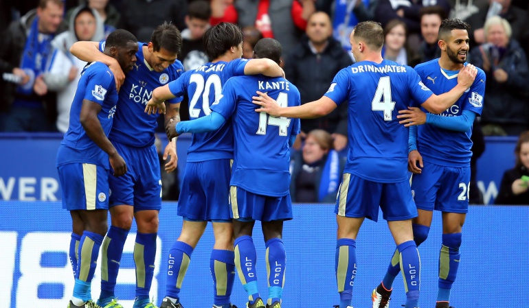 Leicester líder de la Premier League: Ulloa acerca al Leicester al título de la Premier League