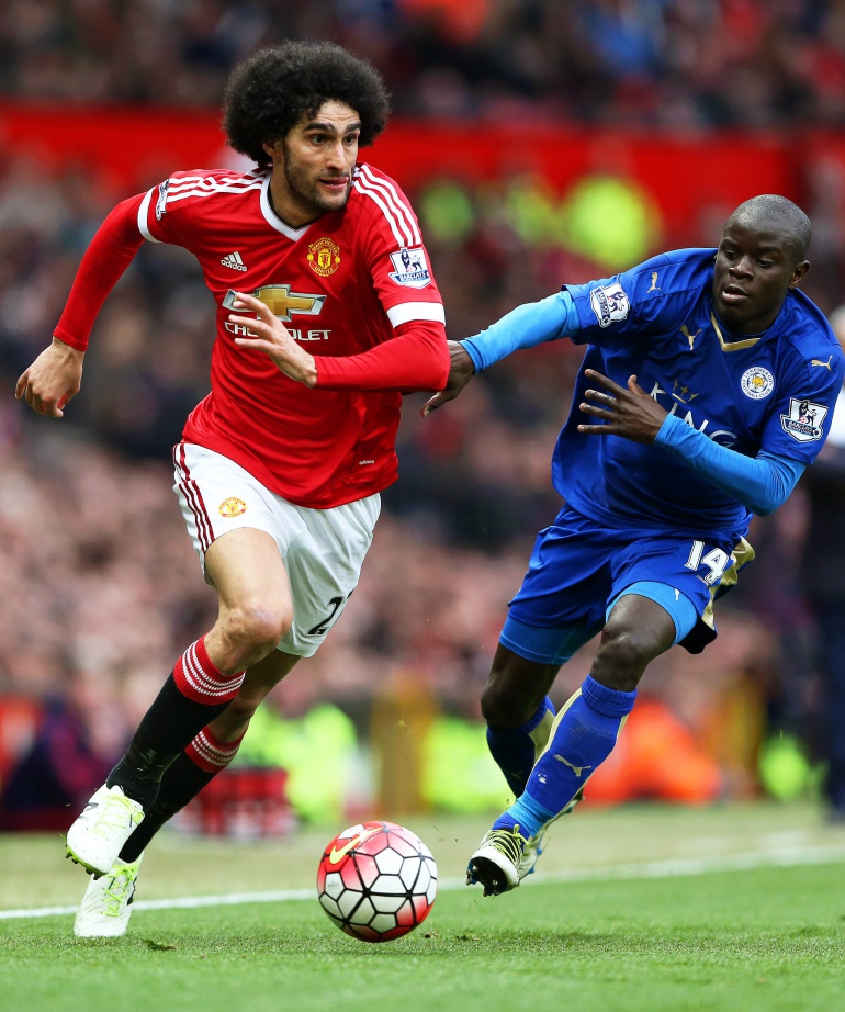 Manchester United aplaza la conquista del Leicester