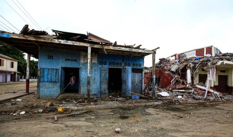 Dos semanas después de la tragedia en Ecuador, siguen apareciendo sobrevivientes