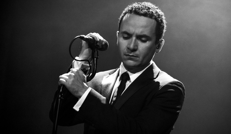 Fonseca y Natalia Lafourcade, entre los invitados de Miguel Bosé en su "MTV Unplugged"