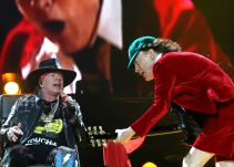 Califican debut de Axl Rose con AC/DC como "una noche para la historia"