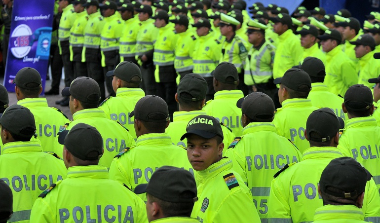 Polícias destituidos: Más de 1.400 policías retirados de la institución