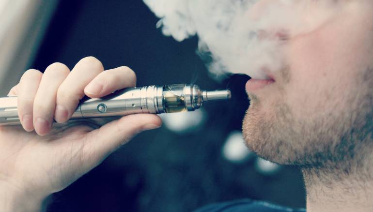 Se abre debate sobre el uso del cigarrillo electrónico en Colombia