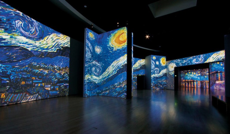 Exposición Van Gogh Alive en Colombia: fechas y ciudades a las que llegará: Van Gogh y sus obras cobran vida en pantallas gigantes con sonidos