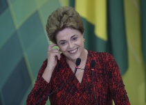 Rousseff acelera su mudanza del palacio presidencial ante previsible derrota