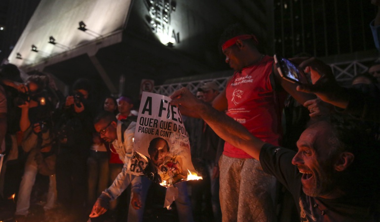 Crisis en Brasil: Manifestantes protestan contra Michel Temer en su cuna política