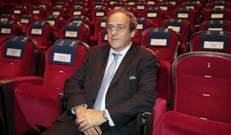 Platini: Platini confirma su intención de dimitir en el congreso del 14 de septiembre