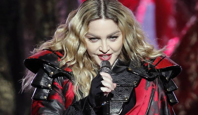 Premios Billboard 2016: Critican homenaje de Madonna a Prince: Productor de Billboard defiende homenaje de Madonna a Prince