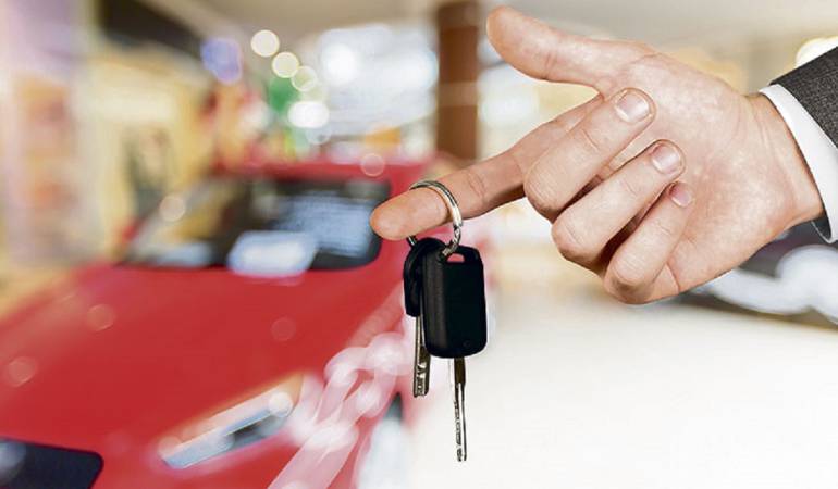 Cuál es el carro con menos consumo de gasolina: Conozca cómo las marcas de carros lo engañan sobre el consumo de su auto