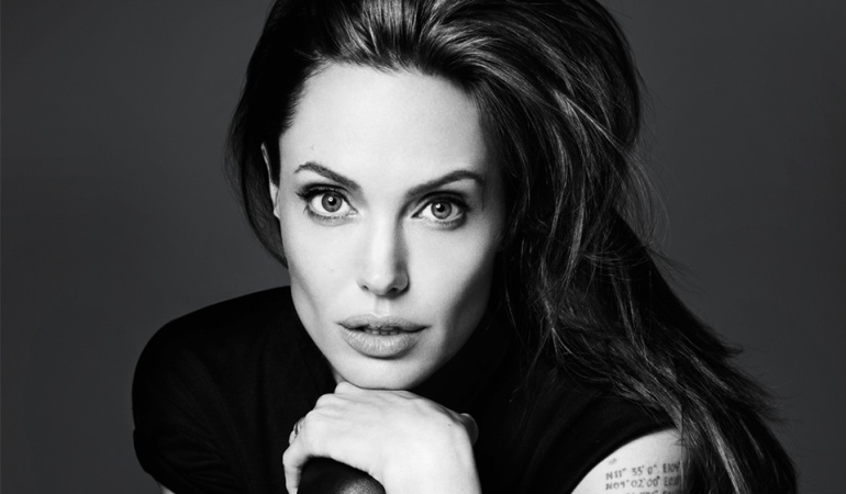 Angelina Jolie trabajo humanitario: Angelina Jolie dedica cada día tiempo a su trabajo humanitario