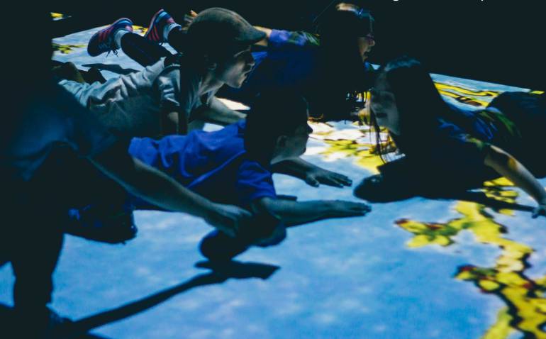Van Gogh Alive recibió la visita de los niños de la Fundación Lupines