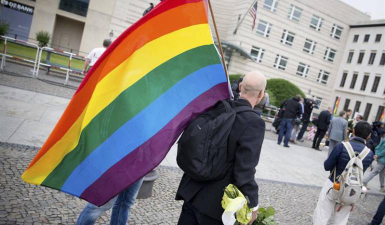 Petición a la OEA para combatir la homofobia: Comunidad LGBT reclama a OEA acciones "contundentes" para detener homofobia