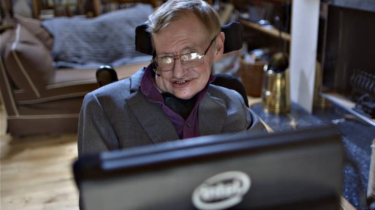 Detienen en España a una mujer que amenazó con atentar contra Stephen Hawking