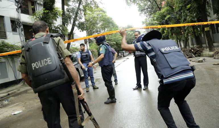 Yihadistas en Bangladesh: Papa condena la violencia insensata y los actos bárbaros cometidos en Dacca