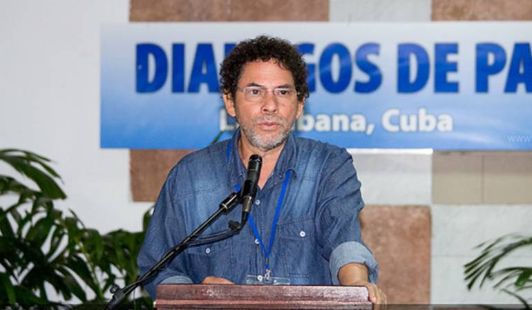 Farc hablan sobre la Constitución de Colombia: Farc critican constitución del 91 e insisten en una nueva carta para la paz