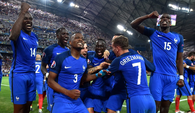 Dos goles de Griezmann llevan a Francia a la final