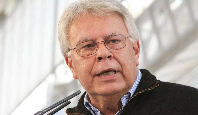 Elecciones España: Felipe González sugiere al PSOE que facilite la investidura de Mariano Rajoy