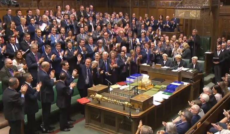 Parlamento da luz verde a renovar el programa nuclear británico