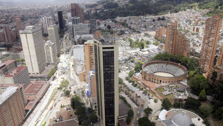 Corporación Andina de Fomento destina 450 millones de dólares a Colombia con fines de inversión.