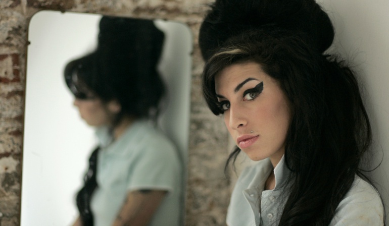 Amy Winehouse: se cumplen 5 años de su muerte: Un concierto del padre de Amy Winehouse marca los cinco años de su muerte