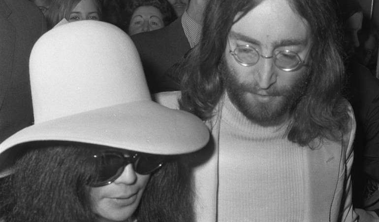 Subastan el auto que John Lennon usó en "Imagine": Sale a subasta un auto que Lennon usó para promocionar "Imagine"