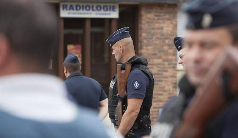 Identifican a uno de los atacantes contra una iglesia en Francia