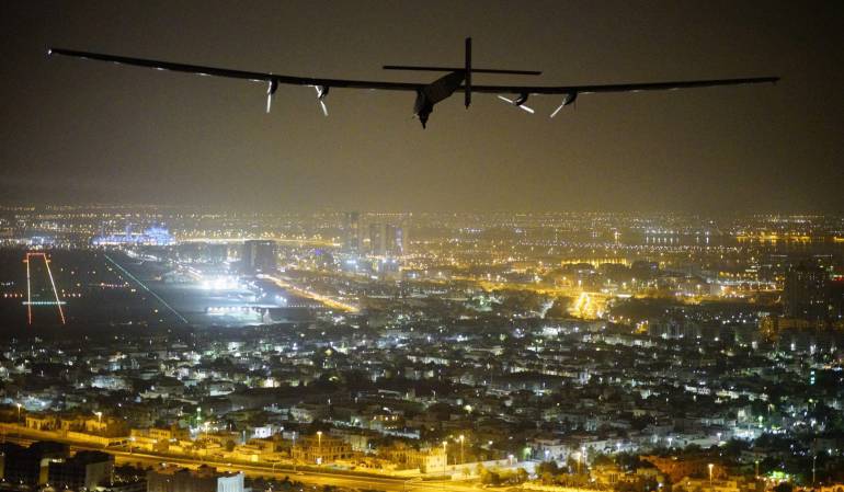 Recursos naturales como combustible.: Avión Solar Impulse II le da la vuelta al mundo sin usar gasolina