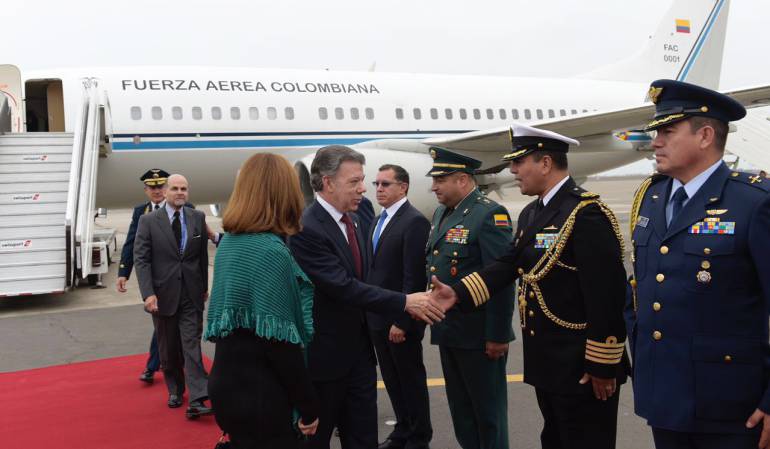 posesión del nuevo presidente Kuczynski: Santos viaja a Perú para la posesión del nuevo presidente Kuczynski