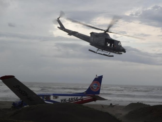 Emergencia en playa de Colombia: La avioneta que aterrizó de emergencia en una playa colombiana Emergencia en playa de Colombia: La avioneta que aterrizó de emergencia en una playa colombiana