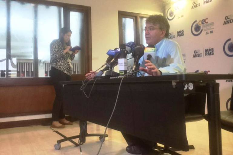 MinHacienda pide más control a contrabando de gasolina si reabren frontera con Venezuela: MinHacienda pide más control a contrabando de gasolina si reabren frontera con Venezuela