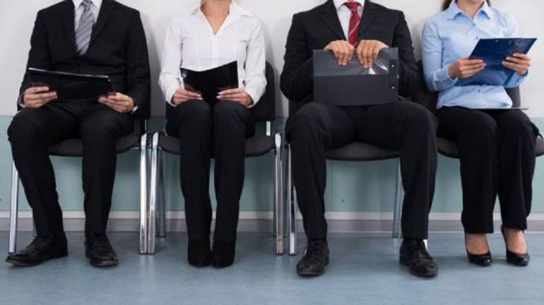 Cómo encontrar la primera oportunidad laboral: Cómo encontrar el primer trabajo después de la universidad