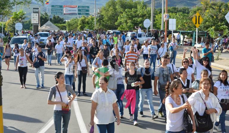 Con un decreto el Gobierno frenará entrega masiva de pasaportes a inmigrantes