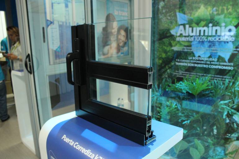 Vidrios más gruesos para un aluminio más fuerte: Alumina