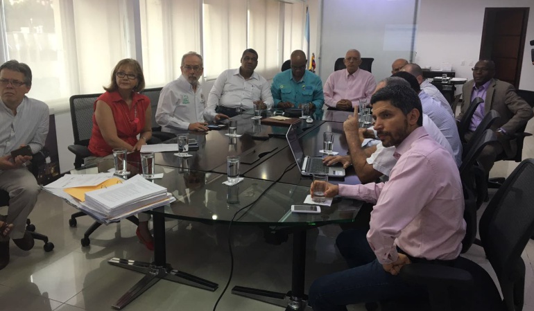 Guardabosques de paz: Ministerio de Ambiente promoverá empleo para excombatientes de las Farc como guardabosques en el Valle del Cauca
