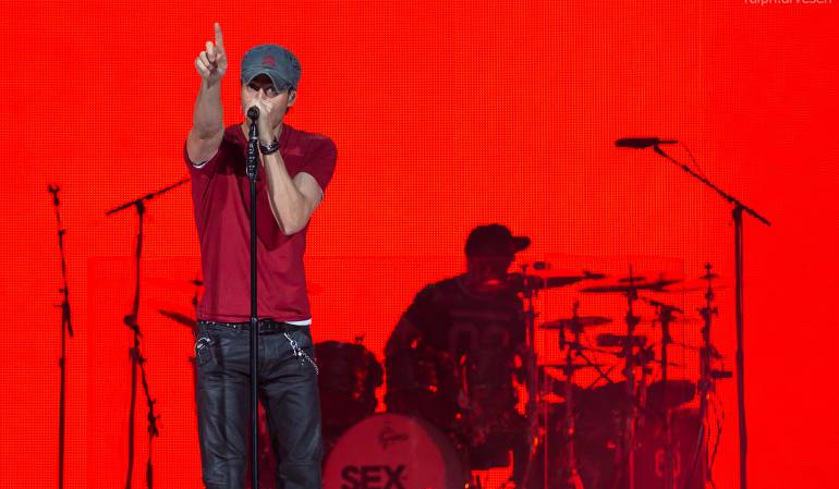 Fan Enrique Iglesias camerino: Una fan de Enrique Iglesias se pasó 12 horas escondida en su camerino