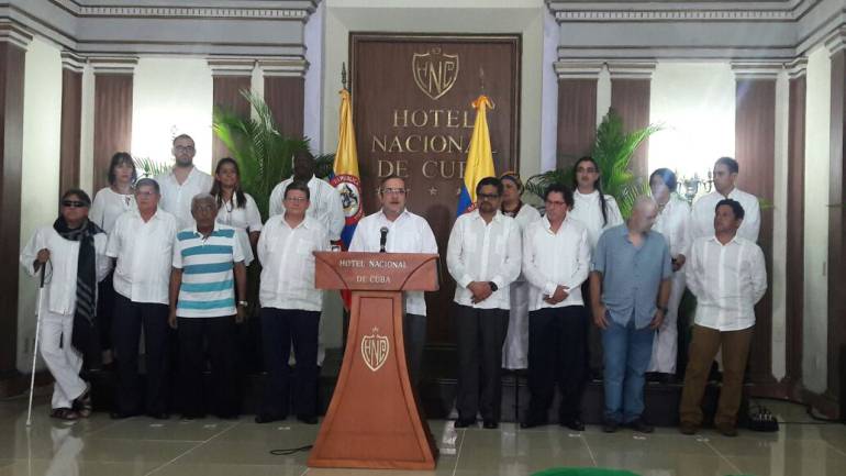 Proceso de paz: Timochenko ordenó a las Farc cesar el fuego “de manera definitiva”