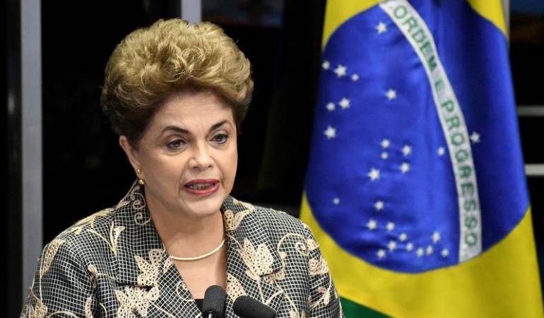 Destitución Dilma Rousseff: Rousseff dice que se ha consumado un "golpe de Estado" en Brasil