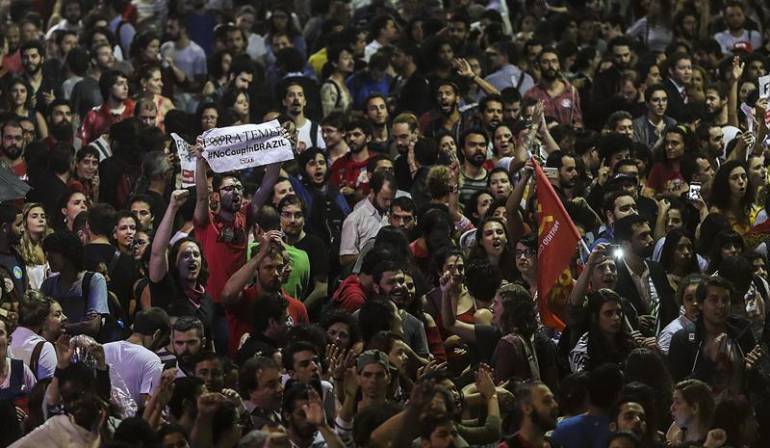Destitución Dilma Rousseff: Colombia toma distancia de la situación en Brasil