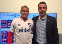 Sergio Otálvaro fue presentado oficialmente en Nacional de Uruguay