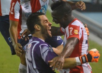 Junior recibe a Blooming con ventaja en el marcador