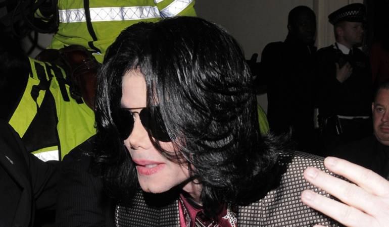 Michael Jackson red de prostitución infantil: Michael Jackson, acusado de dirigir una red de prostitución infantil